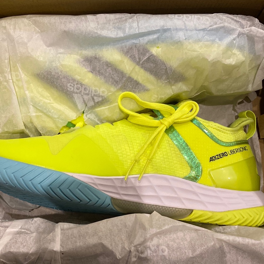 Adizero ubersonic 4